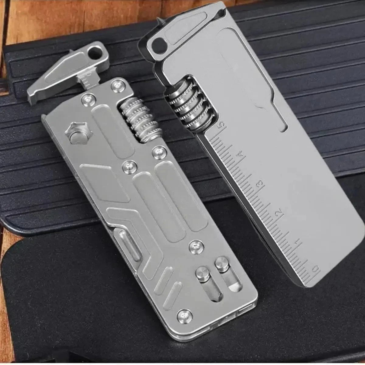 Portable Titanium 10‐In‐One Outdoor Multi‐Function Tool